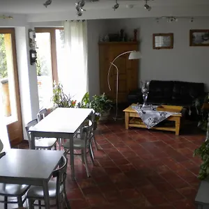 https://le-moulin-de-marie.hotels-rhonealpes.com